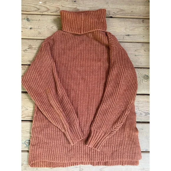 FREE PEOPLE turtleneck ribbed knit oversized rust/burnt orange sweater small - Picture 5 of 11